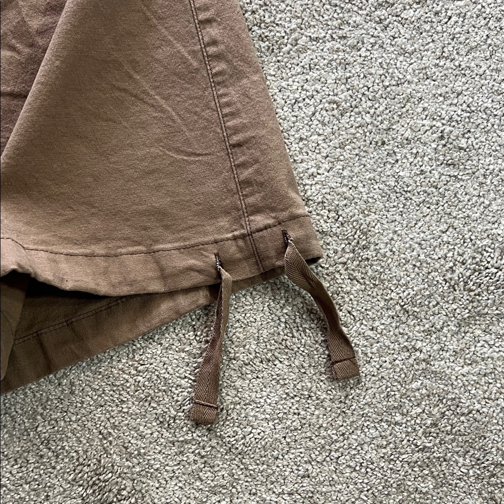 Women’s Size Small Tan Cargo Pants - Picture 3 of 8
